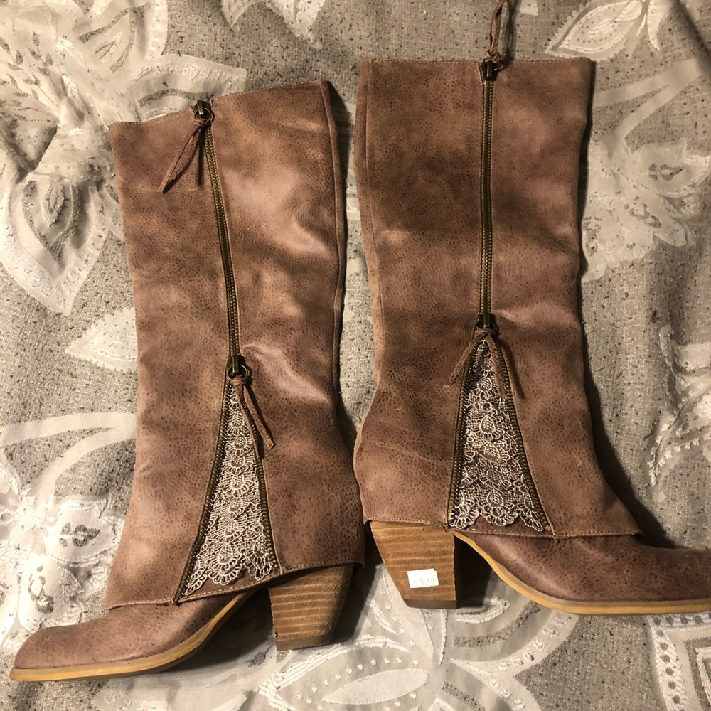 Ladies boots